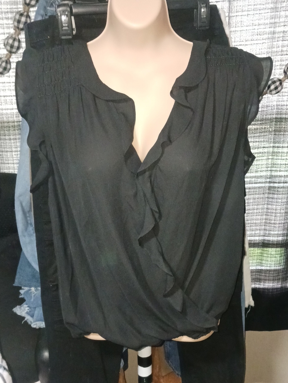 Max Studio Black Sleeveless Ruffle V-Neck Blouse